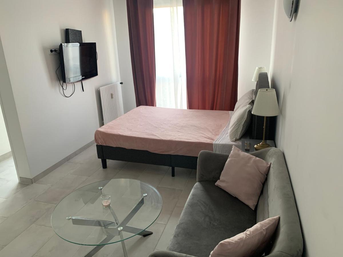 Lovely Studio Saint Jean Cachan, 20 Minutes From Luxembourg Gardens On Rer B And 350 M From Bagneux Rer B Apartment Exterior photo