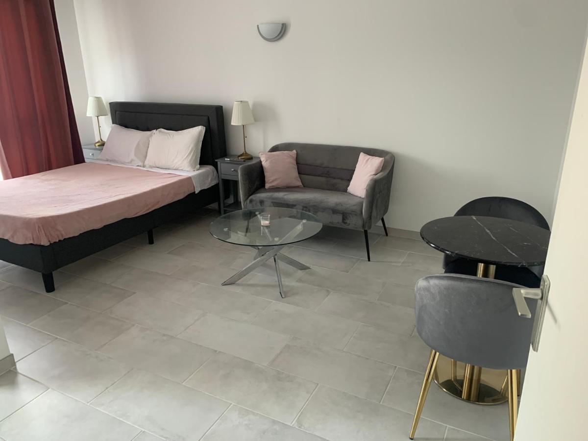 Lovely Studio Saint Jean Cachan, 20 Minutes From Luxembourg Gardens On Rer B And 350 M From Bagneux Rer B Apartment Exterior photo